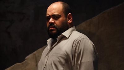 فيلم السادة الأفاضل يثير الجدل بين جمهور مواقع التواصل الاجتماعي.. تفاصيل