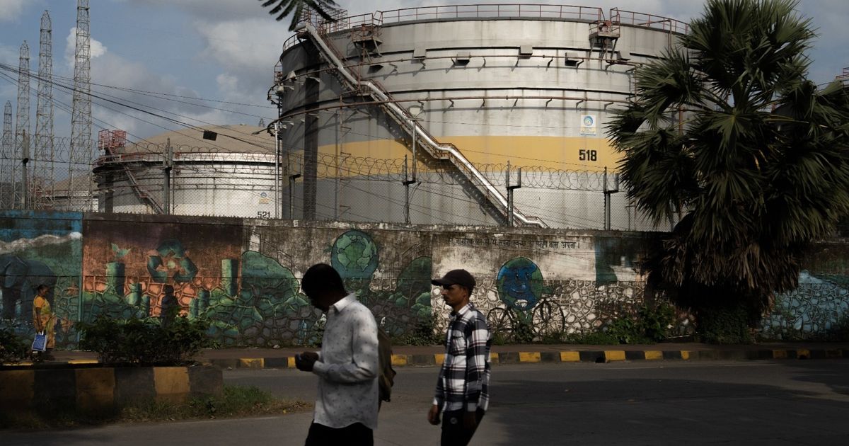 تخفيف الرسوم الأميركية قد يعوض الهند عن التخلي عن النفط الروسي