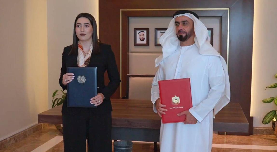 الإمارات وأرمينيا توقعان مذكرة بشأن استبدال رخص القيادة (فيديو)