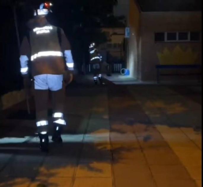 المطافئ تدخلت لإنقاذهم.. أغنية «عيد ميلاد» تحرم سكان مدينة إسبانية من النوم (فيديو)