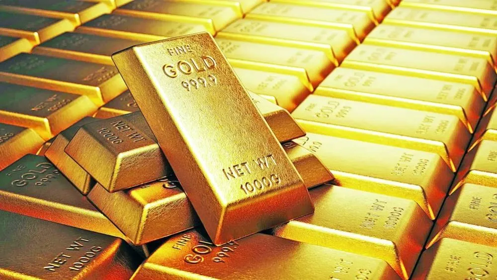 الذهب يتراجع 5.55% ويتكبد أكبر خسارة يومية في 11 عاماً