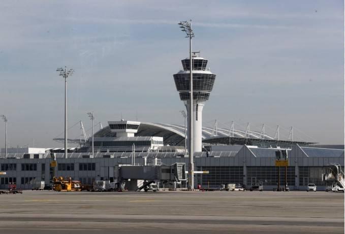 ليتوانيا تغلق مطار فيلنيوس للمرة الرابعة بعد رصد مناطيد مشبوهة