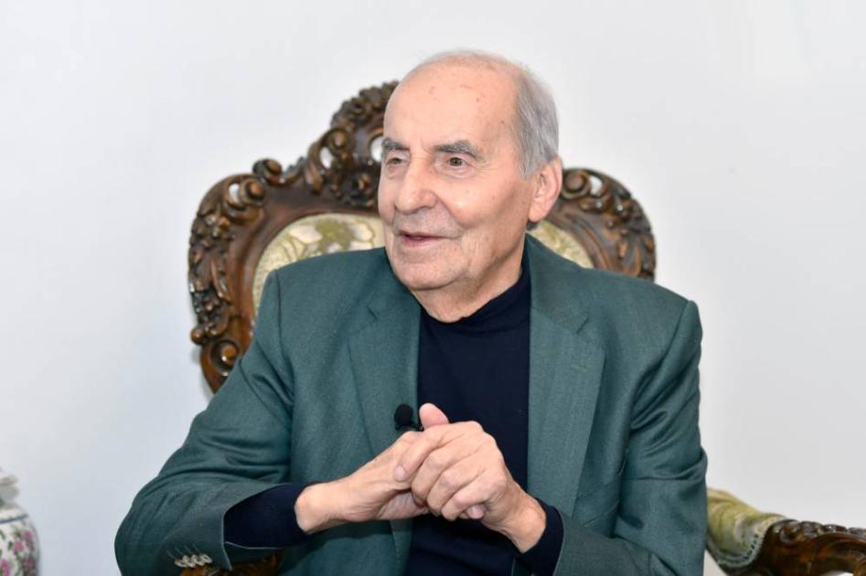 الموت يغيّب كبير شعراء الزجل اللبناني طليع حمدان