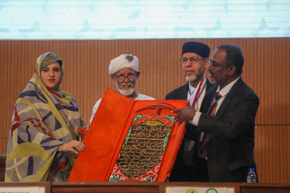 40 دولة تبحث وسائل نشر العربية في إفريقيا