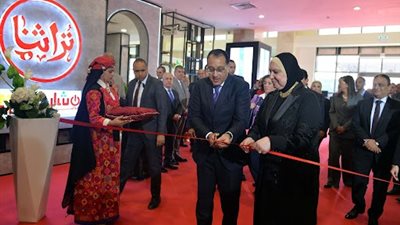 1200 عارض بينهم 34% للمرة الأولى و60% من النساء