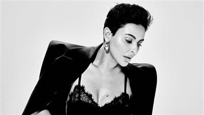 دي بتعيش أجمل أيام حياتها