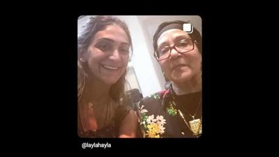 اجعل نورها ممتدا وذكراها طيبة في القلوب.. طليقة أمير عيد تنعي والدته بكلمات مؤثرة