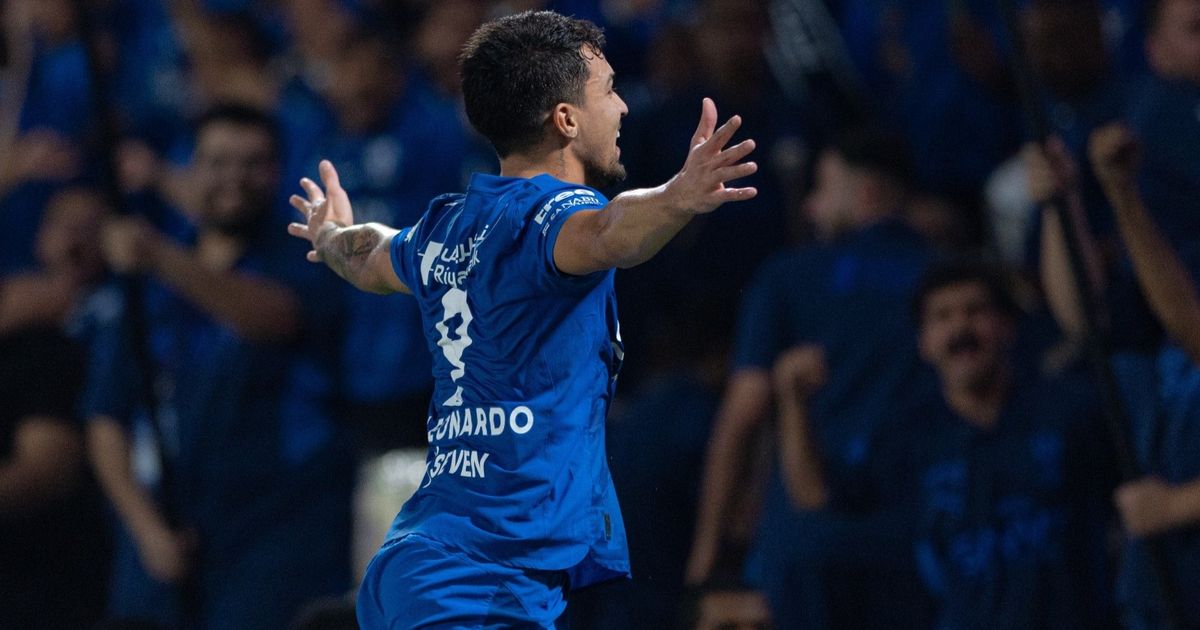 شاهد.. الهلال يتقدم على الشباب بعد تسديدة قوية ولمسة سحرية