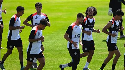 فيريرا يرفع الحمل البدني للاعبي الزمالك قبل مواجهة ديكيداها الصومالي
