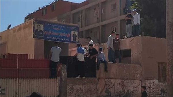 هروب جماعي لطلاب مدرسة الباجور الثانوية.. و«التعليم» تعلق| صور