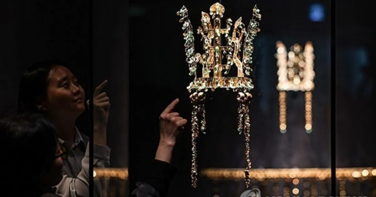 كوريا الجنوبية تخطط لإهداء ترمب نسخة طبق الأصل من تاج ذهبي