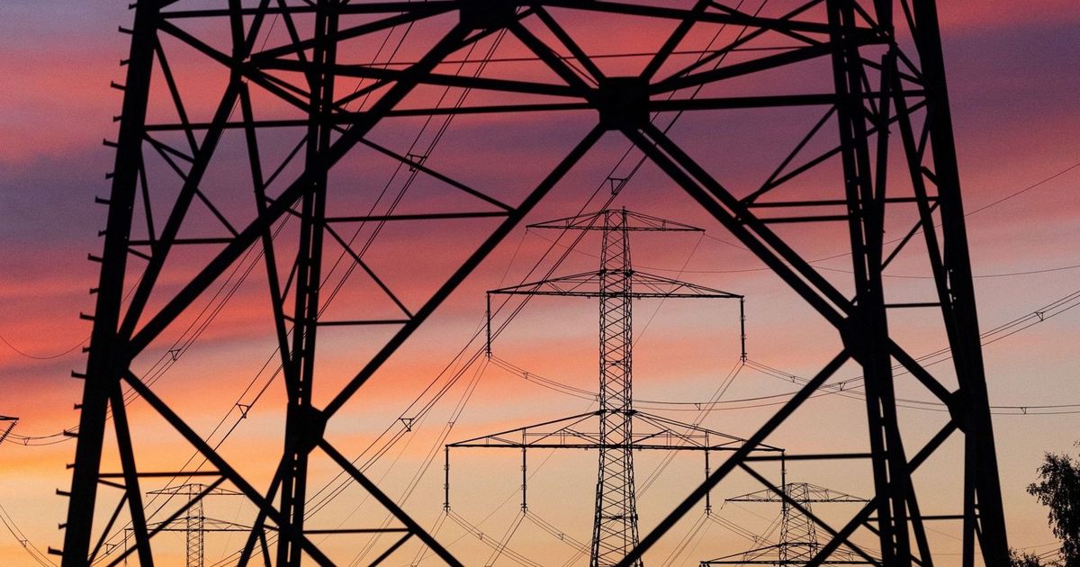 مصر تنتهي من 95%من أعمال الربط الكهربائي مع السعودية