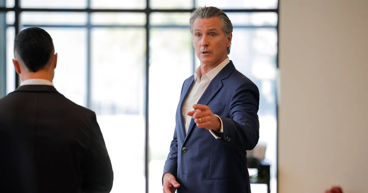 حاكم ولاية كاليفورنيا يدرس الترشح لرئاسة أميركا عام 2028