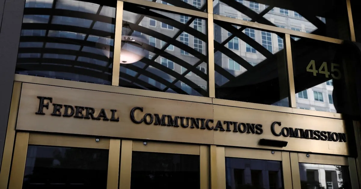 هيئة الاتصالات الأميركية تشدد قيود شركات تكنولوجيا صينية