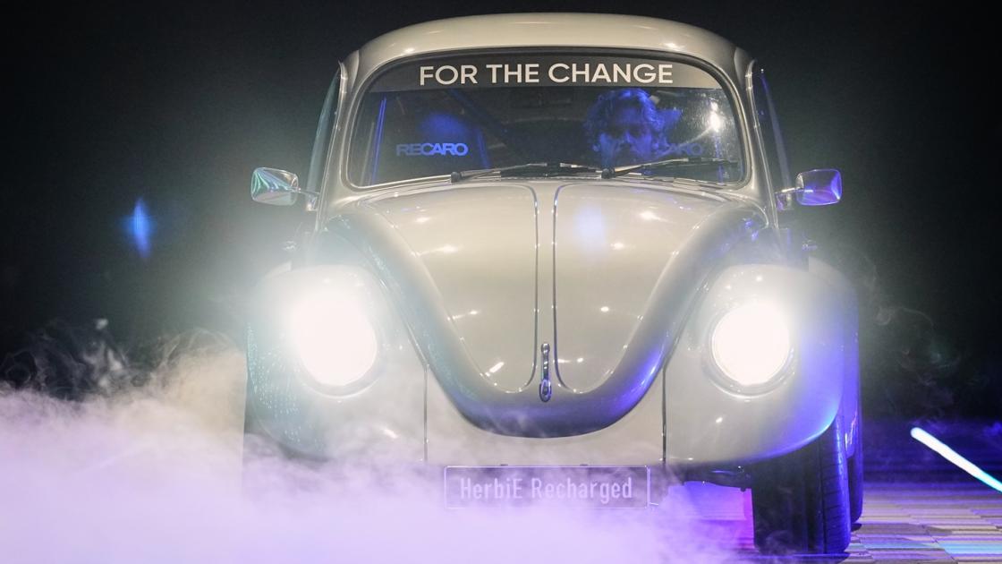 فولكسفاغن تتكبد أول خسارة فصلية منذ جائحة كوفيد