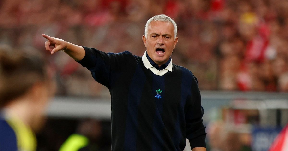 رئيس فنربخشة مهاجماً مورينيو: لم يدرب فنربخشة كما يجب