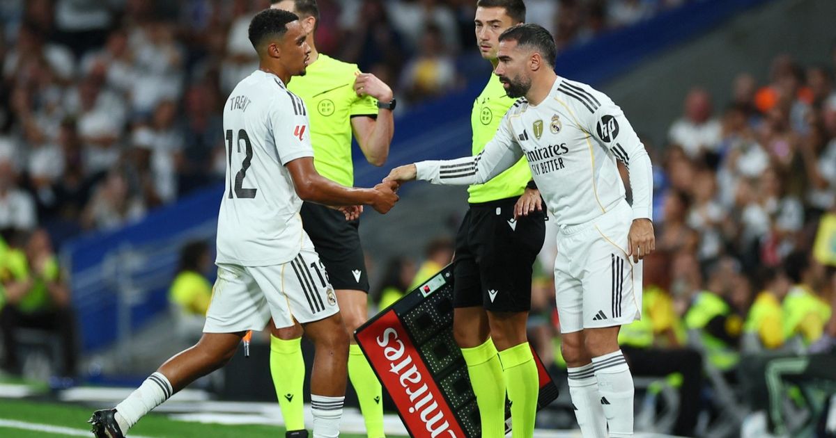 عودة ترينت وكارفاخال وهويسن لقائمة ريال مدريد ضد برشلونة