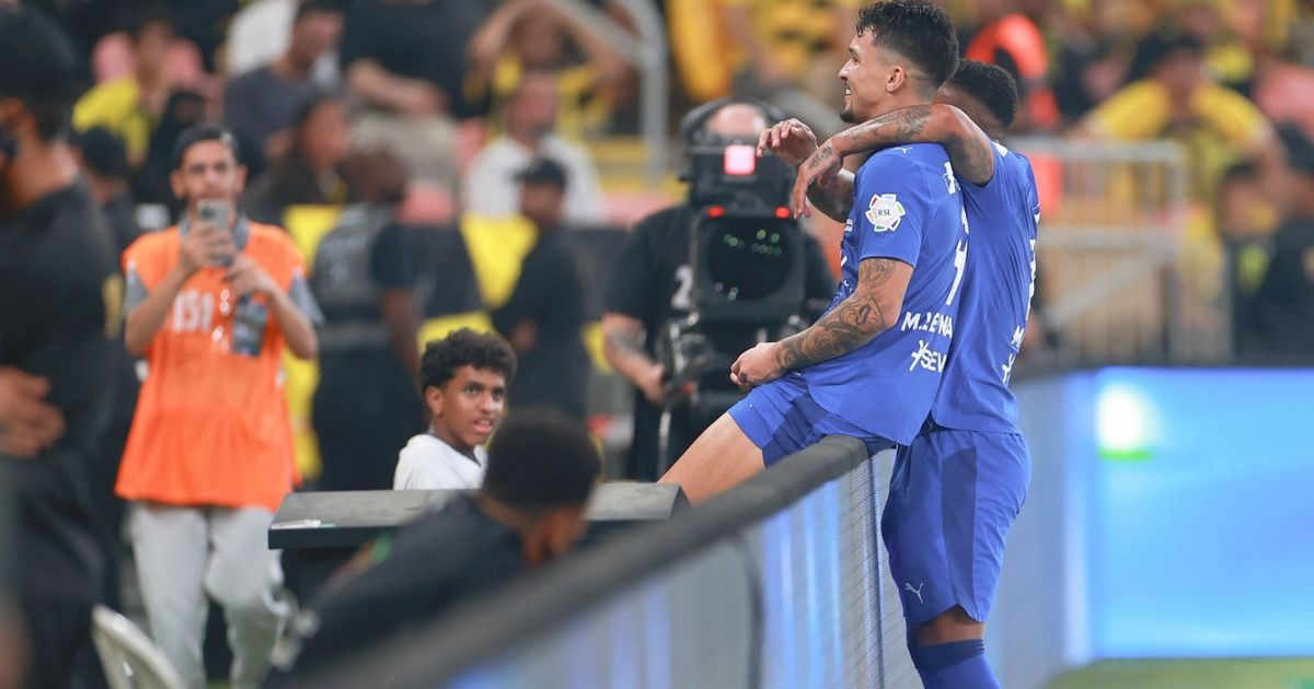 الهلال يحسم الكلاسيكو بأخطاء الاتحاد ويشدد الخناق على النصر