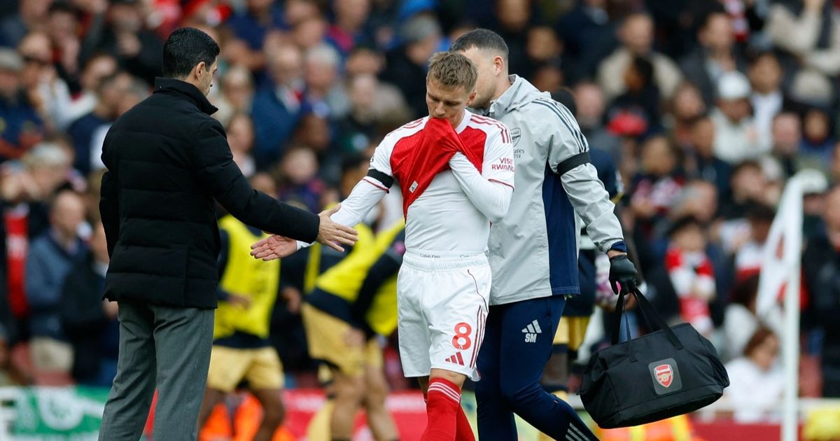 أوديغارد يغيب عن أرسنال حتى منتصف نوفمبر بسبب إصابة بالركبة
