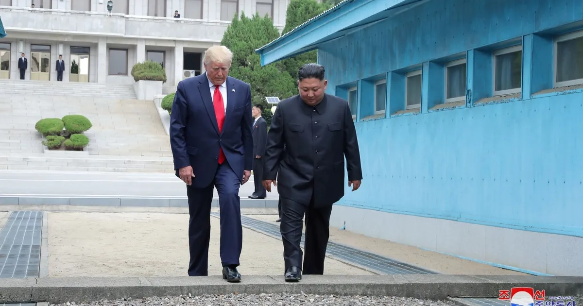 كوريا الجنوبية تدعو لعقد اجتماع بين ترمب وكيم جون أون