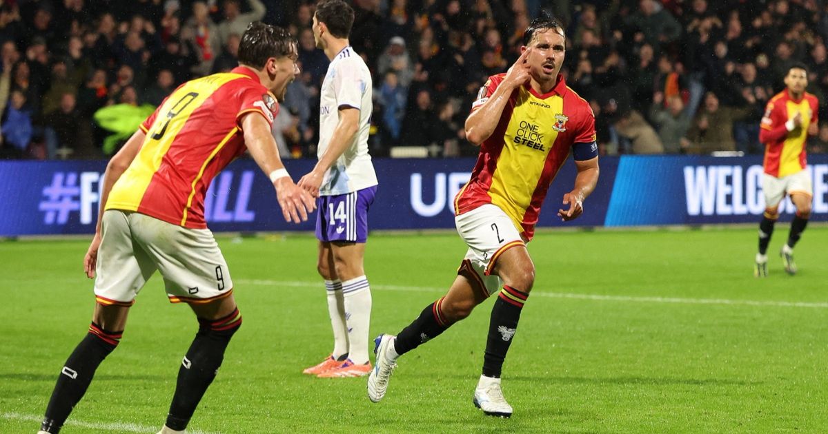 شاهد.. أستون فيلا يهدر ركلة جزاء ويتلقى هزيمة أوروبية مباغتة