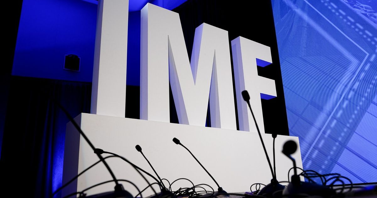 صندوق النقد: الاقتصاد العالمي يدفع ثمن حرب أميركا والصين