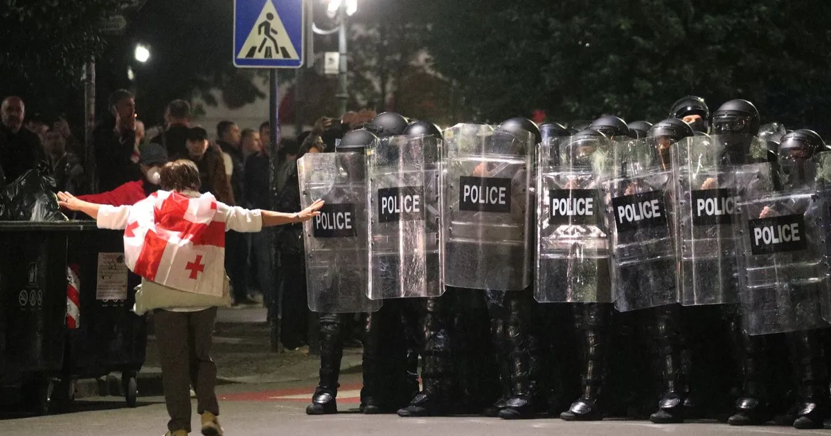 جورجيا: الاتحاد الأوروبي يدعم المظاهرات.. وبروكسل: “تضليل”