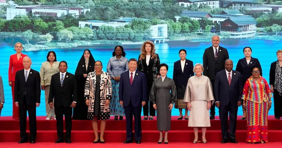 الصين.. شي جين بينج يدعو إلى تعزيز مشاركة المرأة في الحكومة