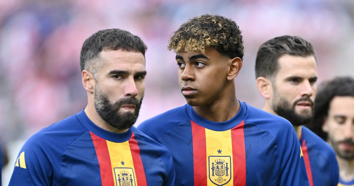 لاعبو برشلونة يشكون “غباء” لامين يامال وكارفاخال سيصارحه