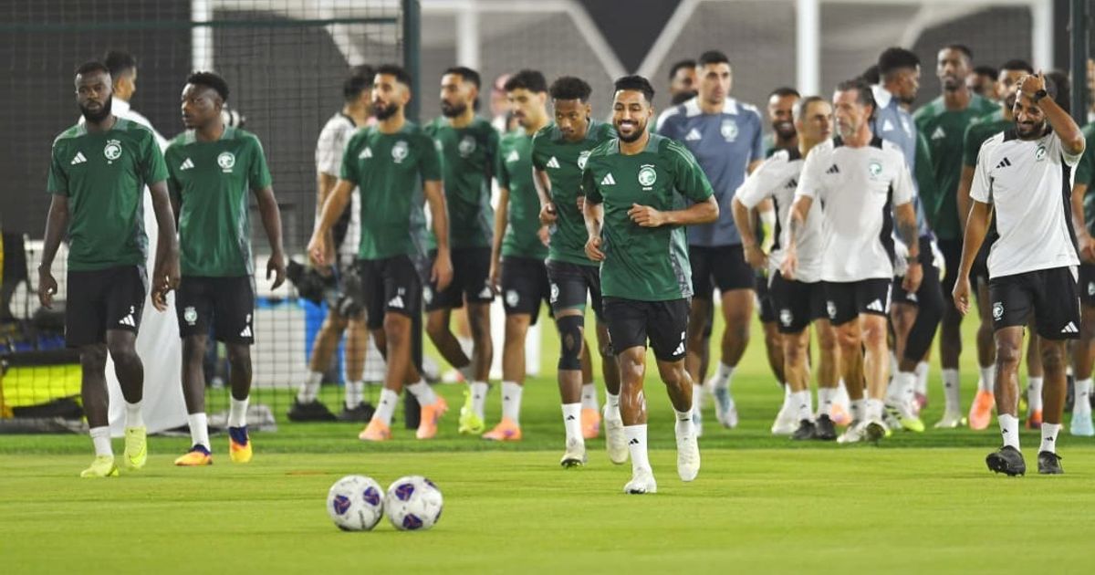 المنتخب السعودي يختتم تحضيراته لموقعة العراق في أجواء حماسية