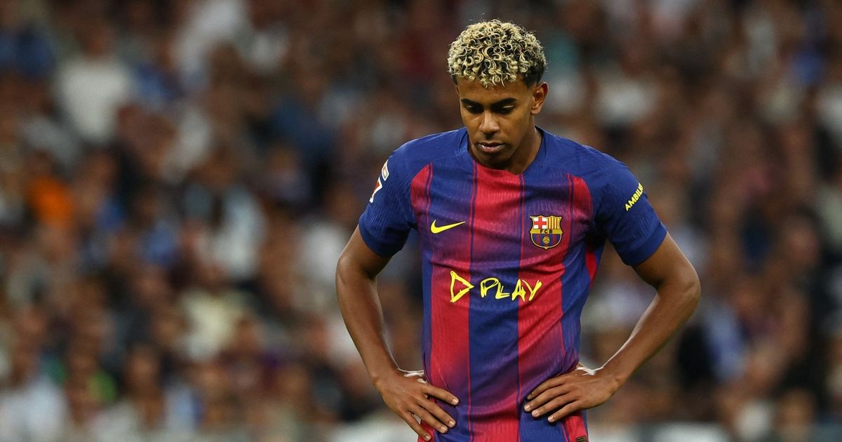 هل يسير لامين يامال “المثير للجدل” على خطى بيكيه وشاكيرا؟