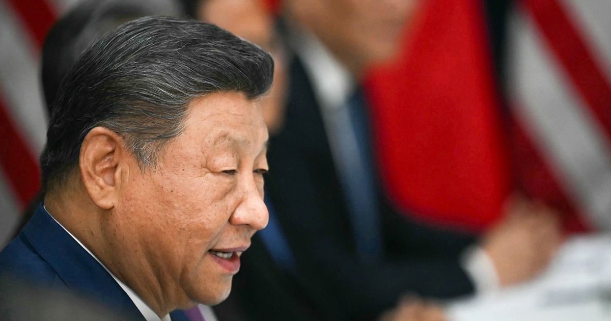 شي يدعو إلى استقرار سلاسل التوريد بعد إبرام هدنة تجارية مع ترمب