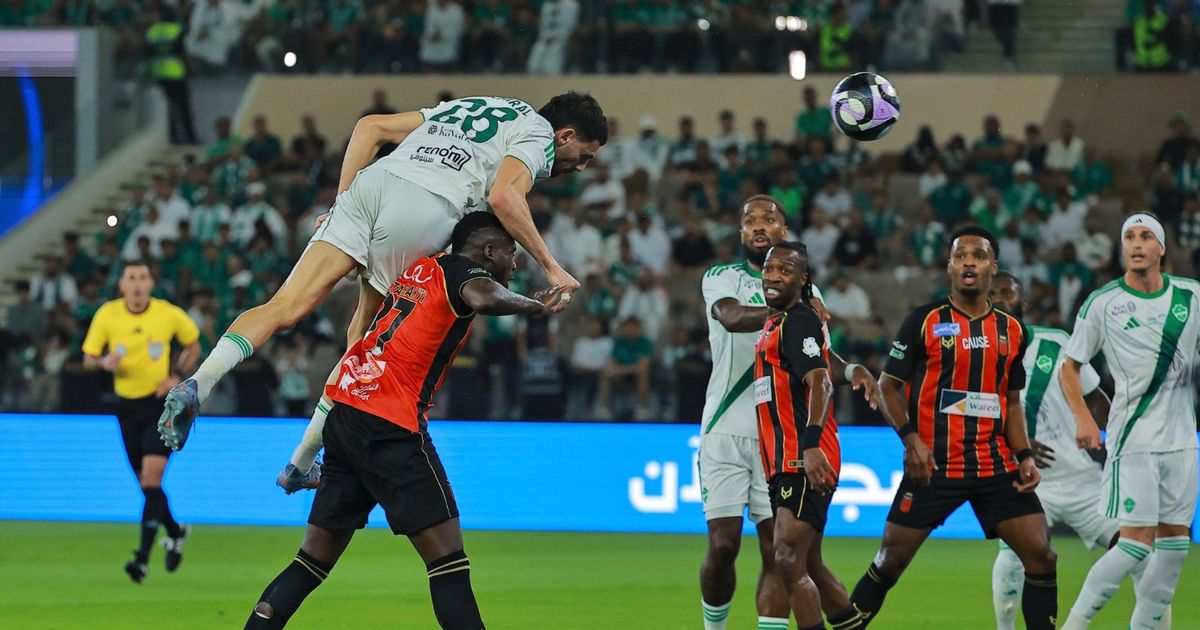 ماتيوس والخيبري الأفضل وتوني من الأسوأ بلقاء الأهلي والرياض