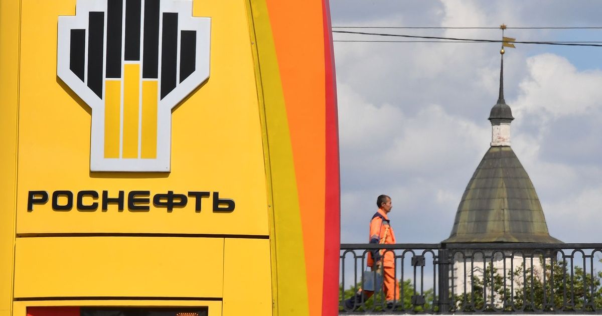 واشنطن تعاقب قطاع النفط الروسي مستهدفة “روسنفت” و”لوك أويل”