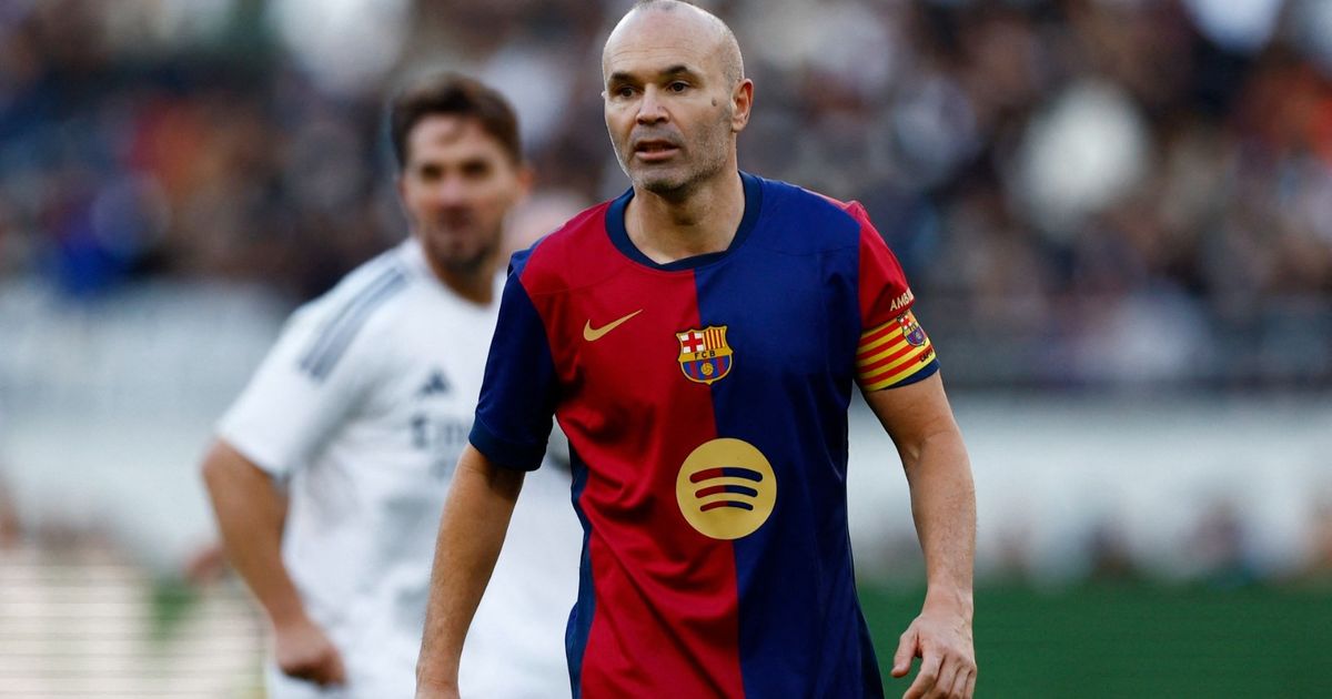 إنييستا يرد على لامين يامال: الكلاسيكو يتجاوز أي لاعب