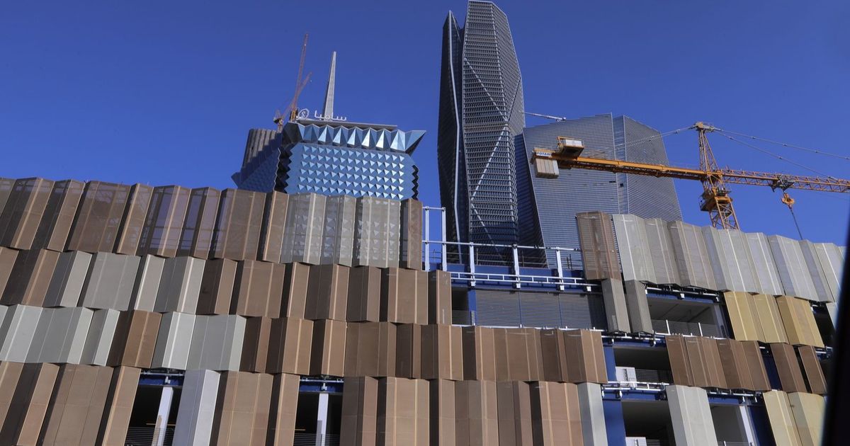 السعودية تتجه لدمج “العملات المستقرة” ضمن نظامها المالي