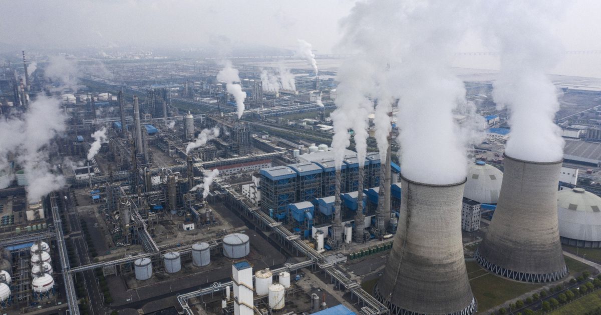 العقوبات الأميركية تدفع الصين للتراجع عن شراء النفط الروسي