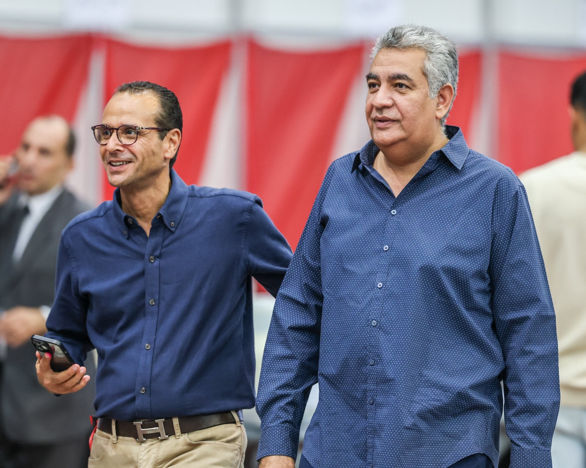 No description available.