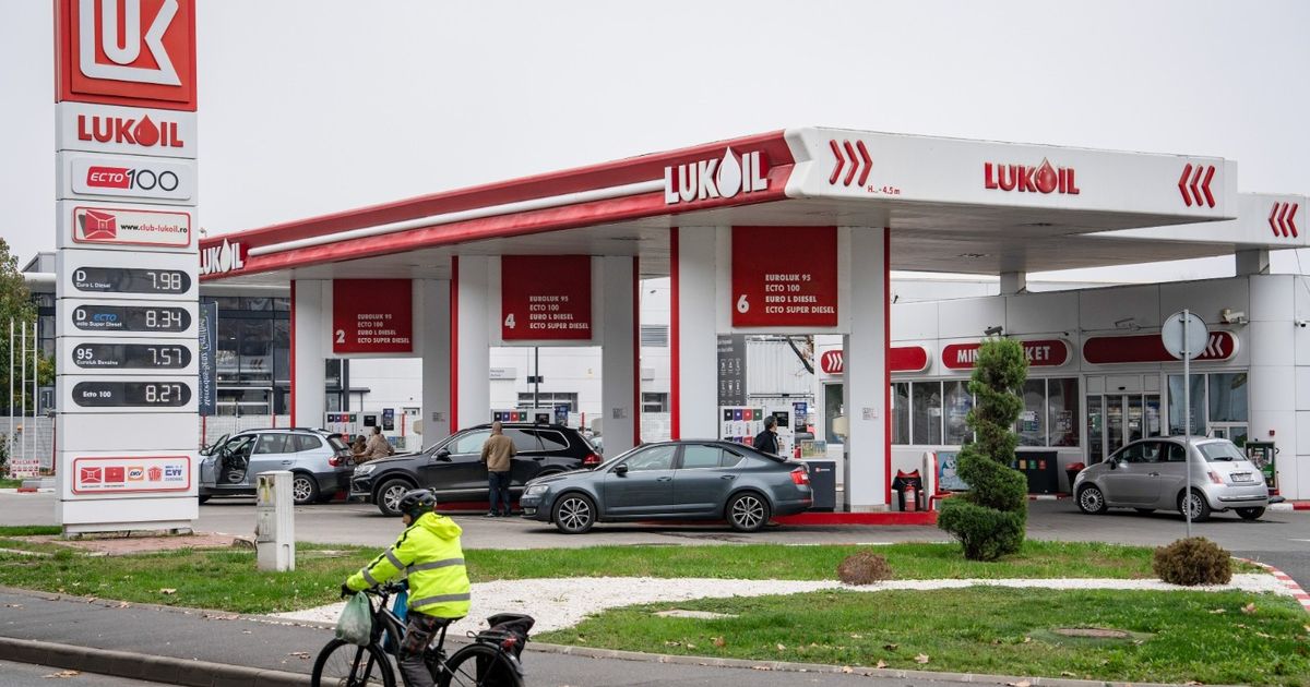 من أدنوك إلى كارلايل.. لائحة الشركات المهتمة بأصول لوك أويل تتوسع