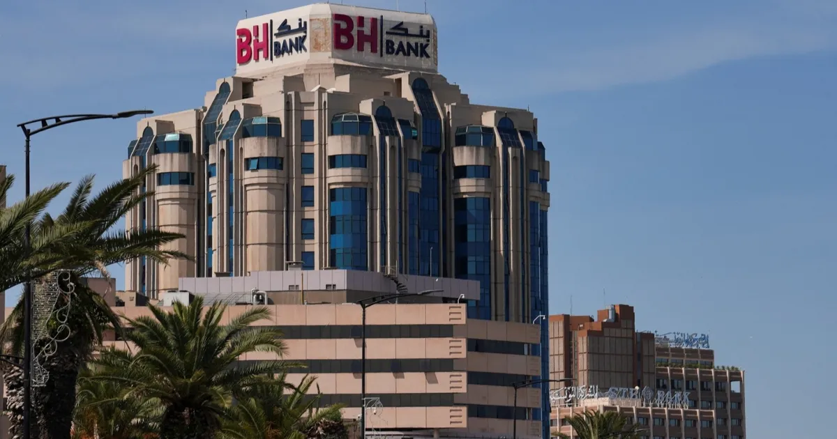 وسط توترات اقتصادية.. إضراب بنوك تونس يشل المعاملات المالية