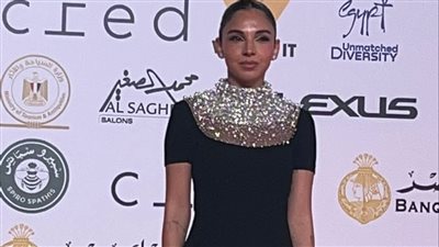 سلمى ابو ضيف ودرة.. إطلالات النجوم في حفل افتتاح مهرجان القاهرة السينمائي