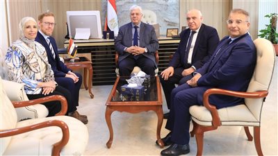 وزير التعليم العالي يبحث تعزيز التعاون الأكاديمي والبحثي مع جامعة كينجز كوليدج لندن