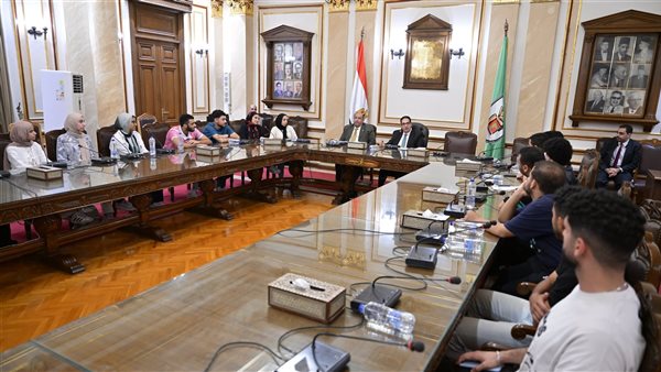 موعد إعادة امتحانات كلية تجارة جامعة القاهرة للممنوعين بسبب المصروفات الدراسية