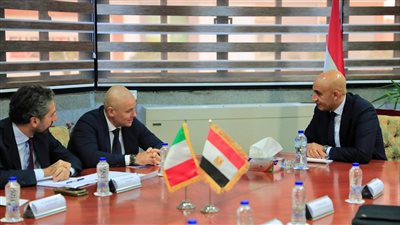 وزير التعليم يبحث مع السفير الإيطالي الجديد التوسع في مدارس التكنولوجيا التطبيقية