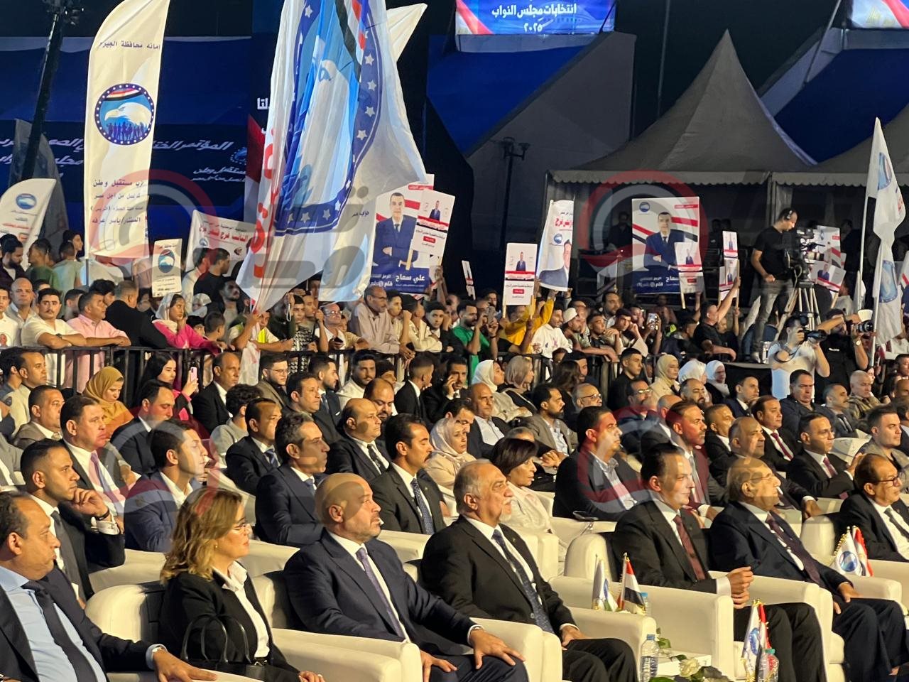 received_1558635711986600