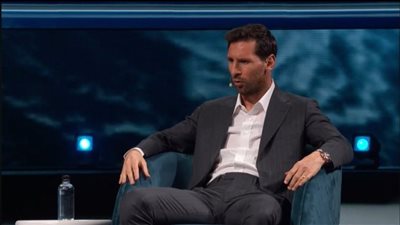 ليونيل ميسي: الله منحني الموهبة والعزيمة منحتني المجد ولم أشكك في نفسي.. ورحلت عن برشلونة بعد حياة كاملة هناك ولم يكن القرار سهلًا