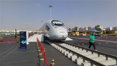 تفاصيل التشغيل التجريبي للخط الأول من القطار الكهربائي السريع “السخنة – العلمين – مطروح”