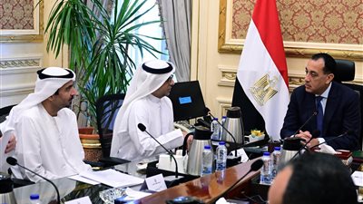 رئيس الوزراء يتابع مستجدات الموقف التنفيذي لمشروع مدينة «رأس الحكمة» بالساحل الشمالي