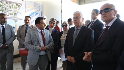 وزير التعليم العالي ومحافظ الأقصر يتفقدان مشروعات جامعة الأقصر بتكلفة 2.3 مليار جنيه