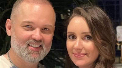 على اسم والده.. محمد محمود عبد العزيز يرزق بمولوده الأول ويوجه رسالة لجمهوره